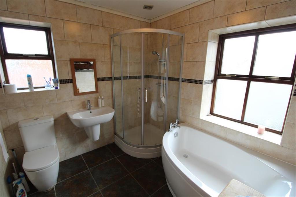 4 bedroom house for sale in Darkinson Lane, Lea Town, Preston, PR4