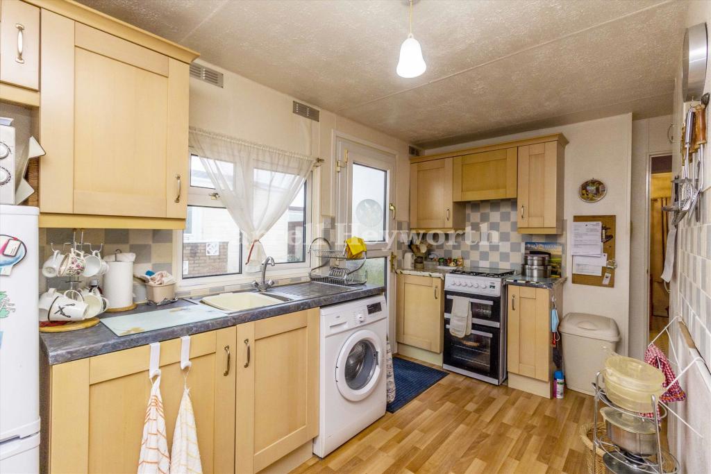 2 bedroom house for sale in West Shore Park, Walney, Barrow In Furness
