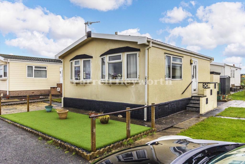 2 bedroom house for sale in West Shore Park, Walney, Barrow In Furness