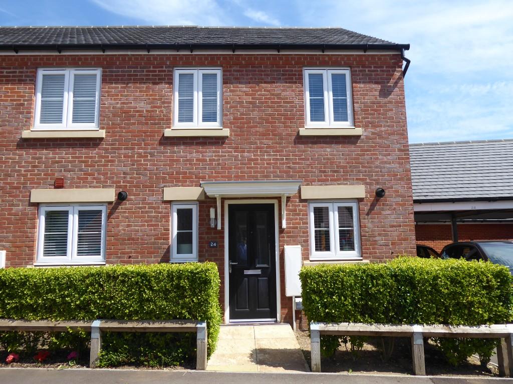 2 bedroom end of terrace house for rent in King George Avenue, Bedford, Bedfordshire, MK40