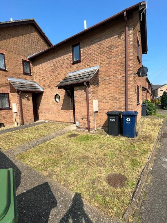 Main image of property: Grosvenor Gardens, St Neots, Cambridgeshire
