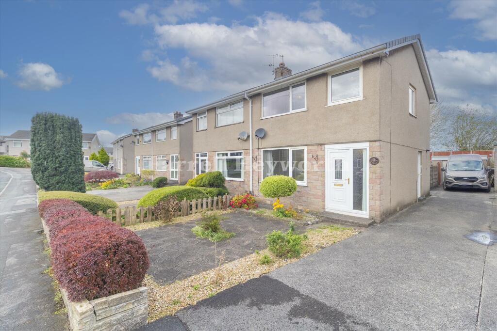 3 bedroom house for sale in Haws Avenue, Carnforth, LA5