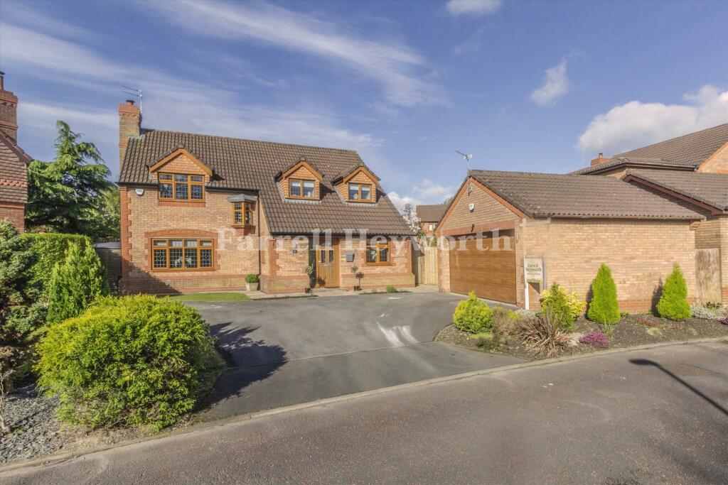 5 bedroom house for sale in Mottram Close, Whittle Le Woods, Chorley, PR6