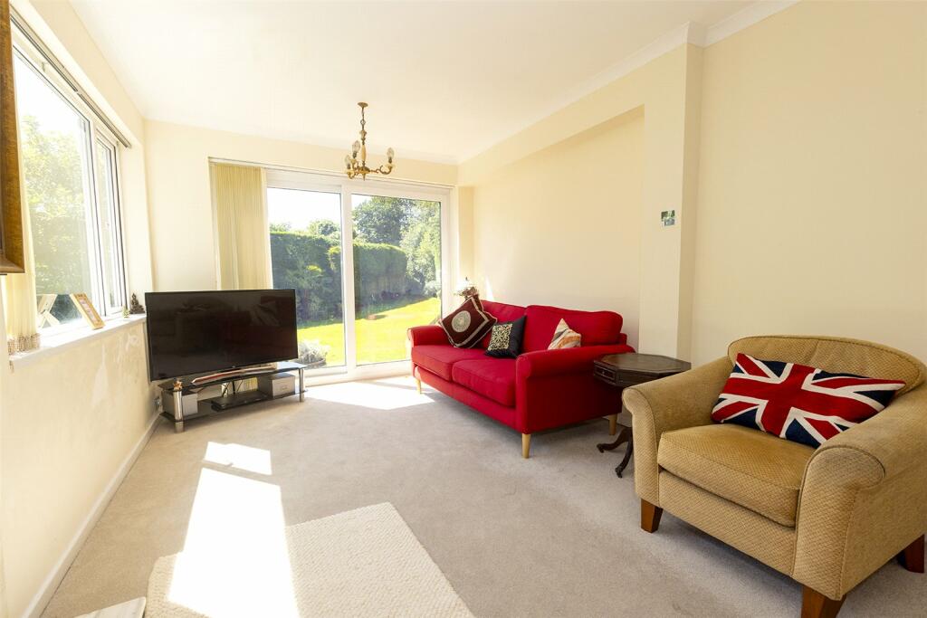 Additional property image - Elm Croft, Oldbury, West Midlands, B68