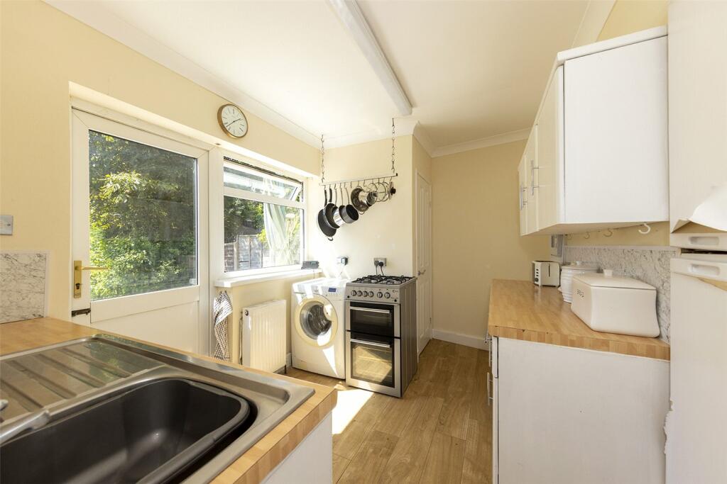 Additional property image - Elm Croft, Oldbury, West Midlands, B68
