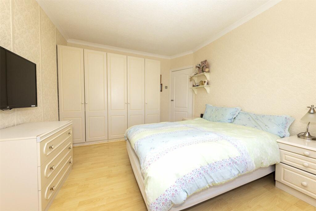 Additional property image - Elm Croft, Oldbury, West Midlands, B68