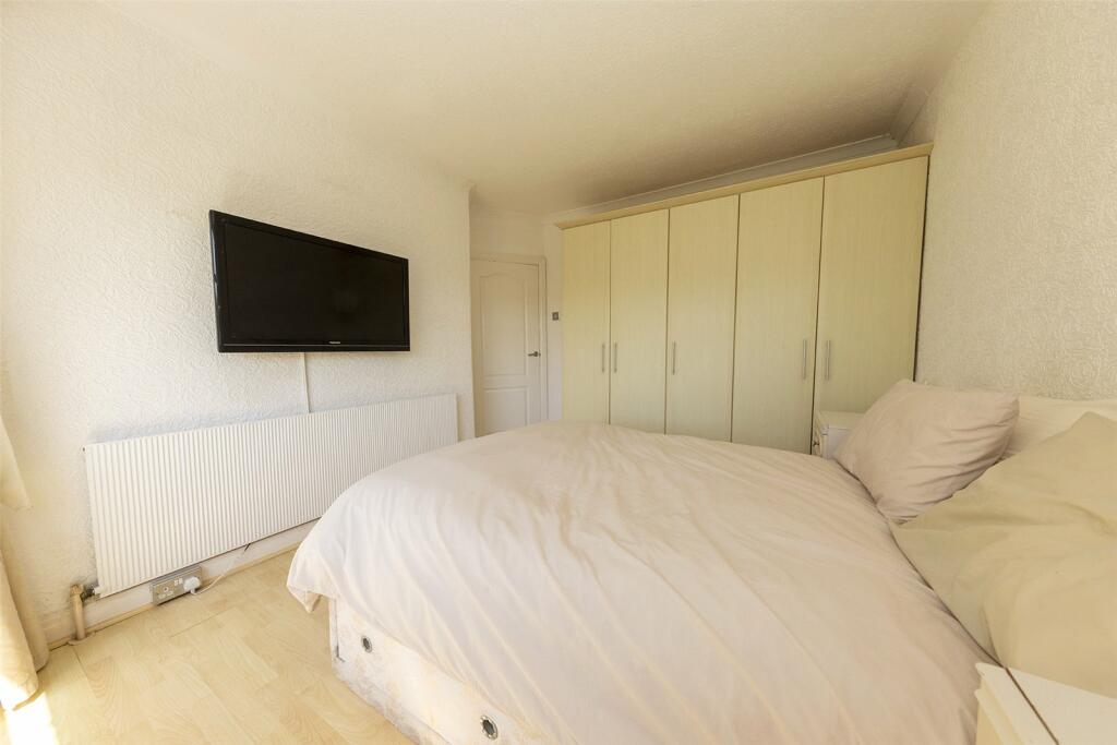 Additional property image - Elm Croft, Oldbury, West Midlands, B68