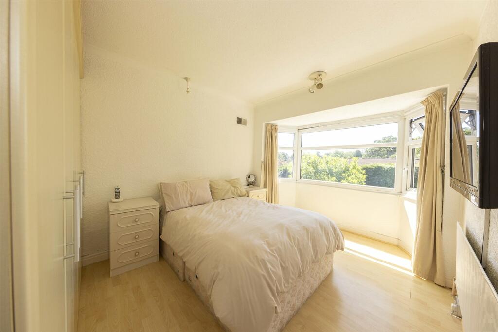 Additional property image - Elm Croft, Oldbury, West Midlands, B68