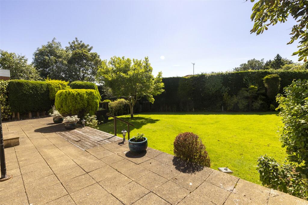 Additional property image - Elm Croft, Oldbury, West Midlands, B68