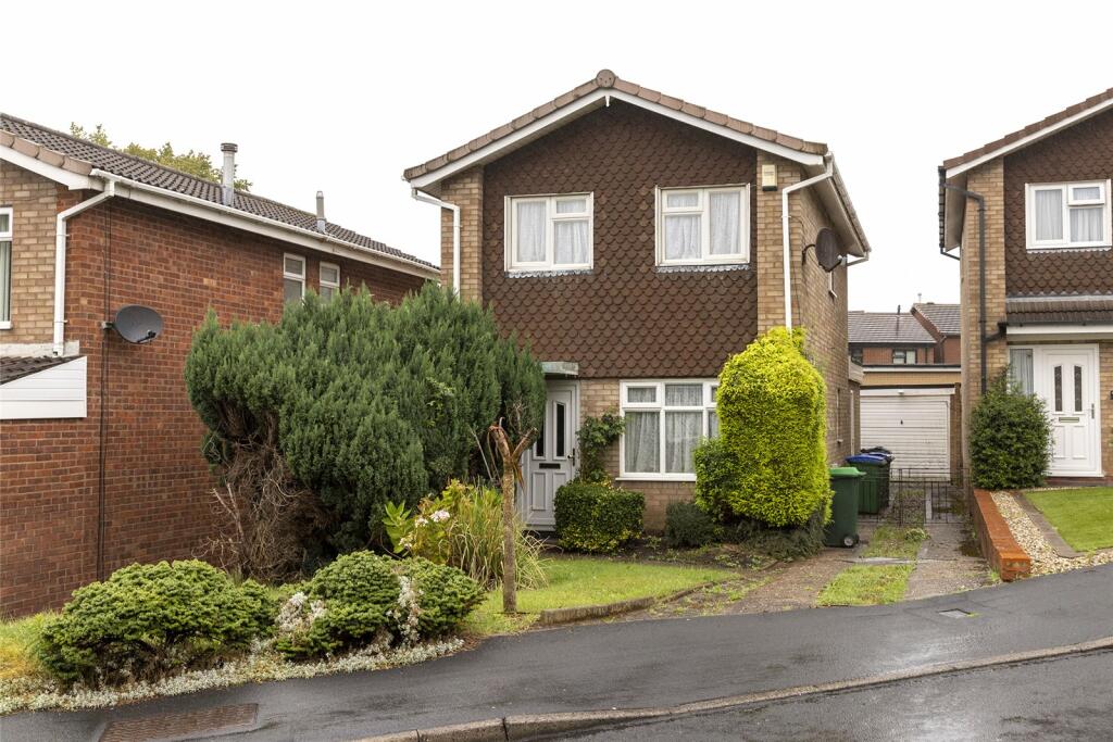 Main image of property: Westmead Drive, Oldbury, West Midlands, B68