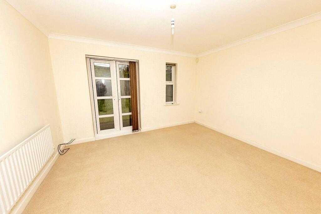 Additional property image - Astle Drive, Oldbury, West Midlands, B69
