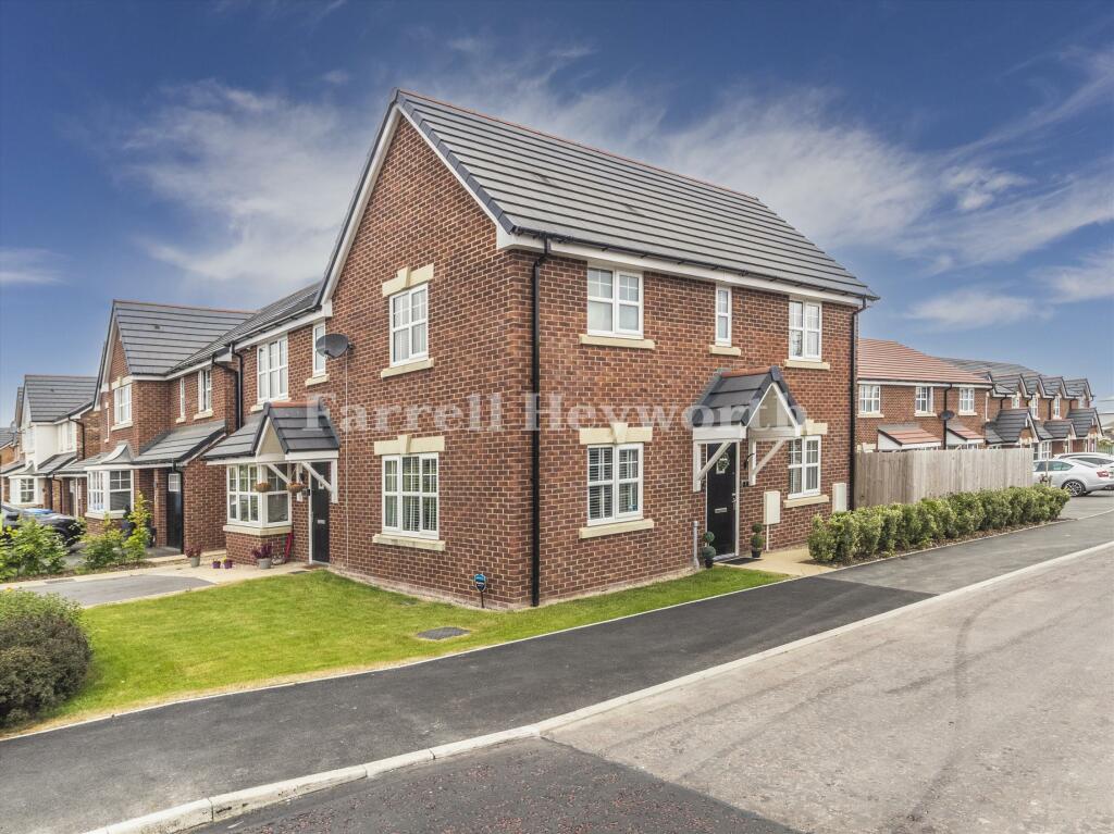 3 bedroom house for sale in Alvis Close, Farington, Leyland, PR25