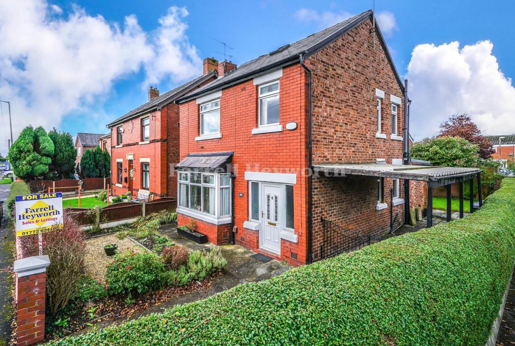 4 bedroom house for sale in Croston Road, Farington Moss, Leyland, PR26