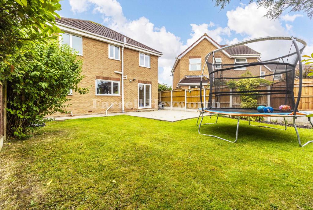 4 bedroom house for sale in Cathedral Drive, Heaton With Oxcliffe