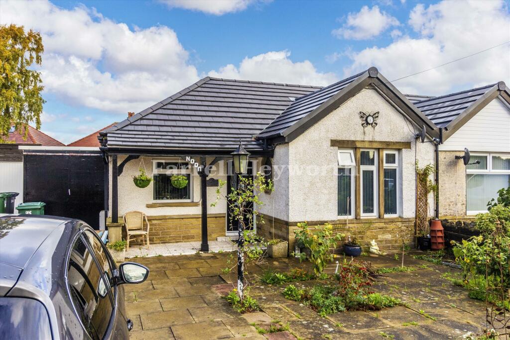 3 bedroom bungalow for sale in Lancaster Road, Morecambe, LA4
