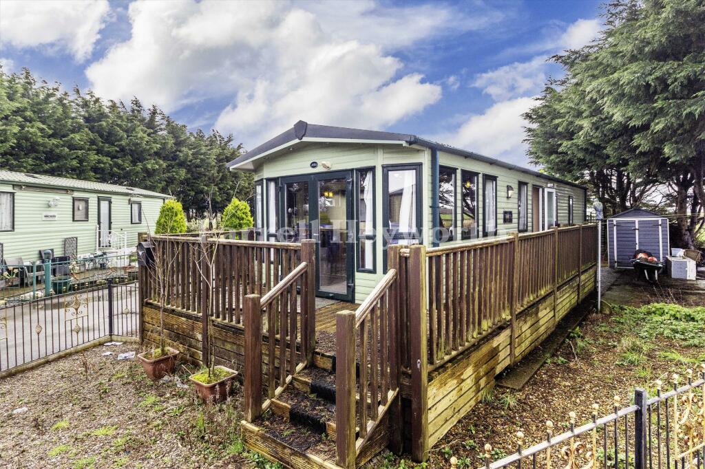 2 bedroom house for sale in Oxcliffe New Farm, Oxcliffe Road, Heaton