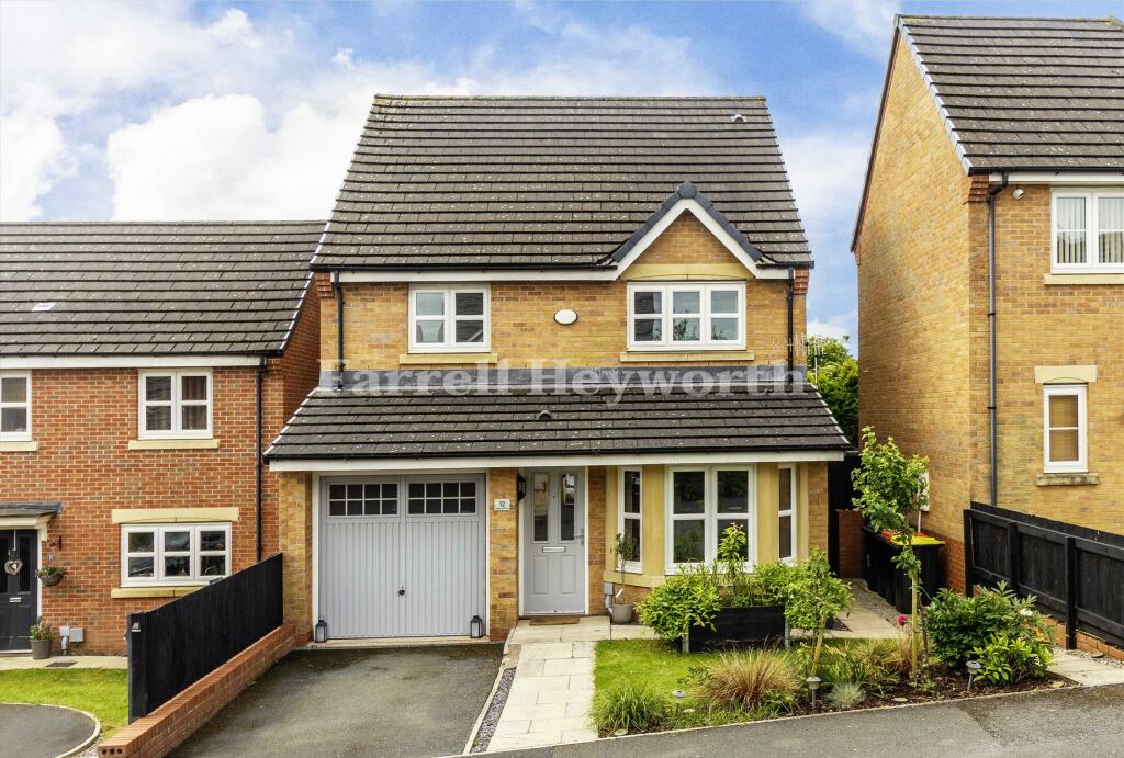 4 bedroom house for sale in Goldcrest Close, Heysham, Morecambe, LA3