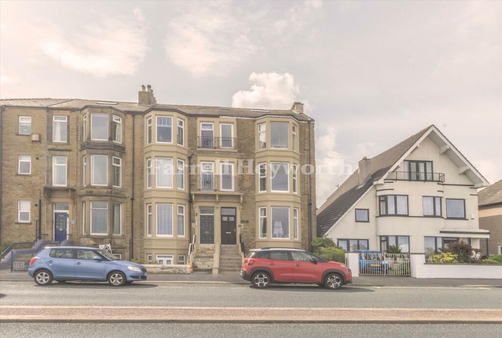 2 bedroom flat for sale in Marine Road East, Bare, Morecambe, LA4