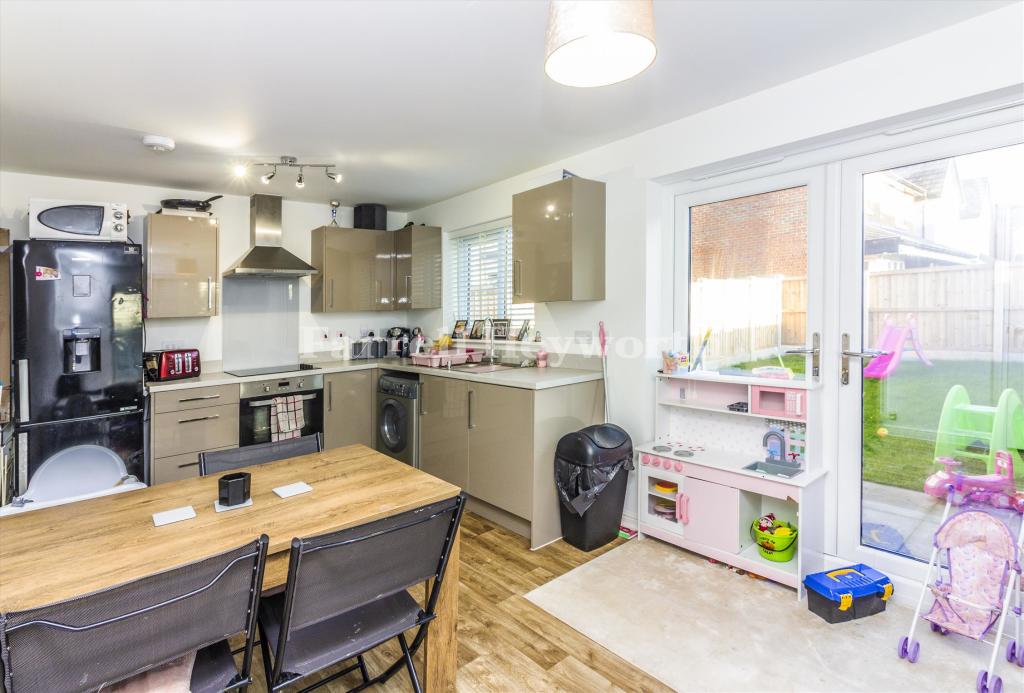 3 bedroom house for sale in Redford Close, Higher Bartle, Preston, PR4