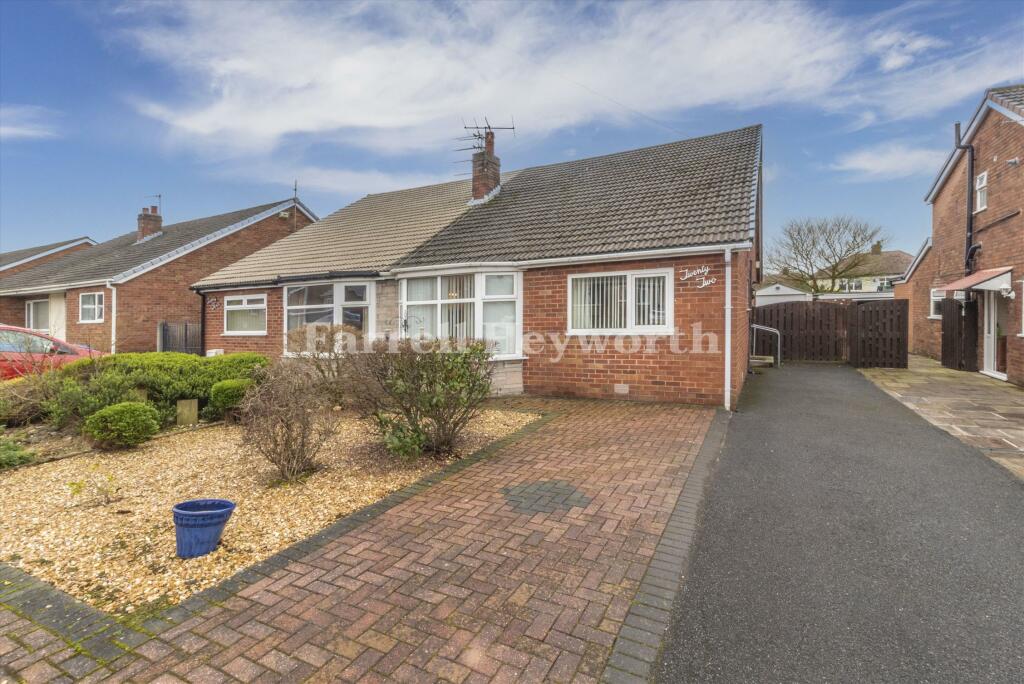 2 bedroom bungalow for sale in Green Drive, Fulwood, Preston, PR2