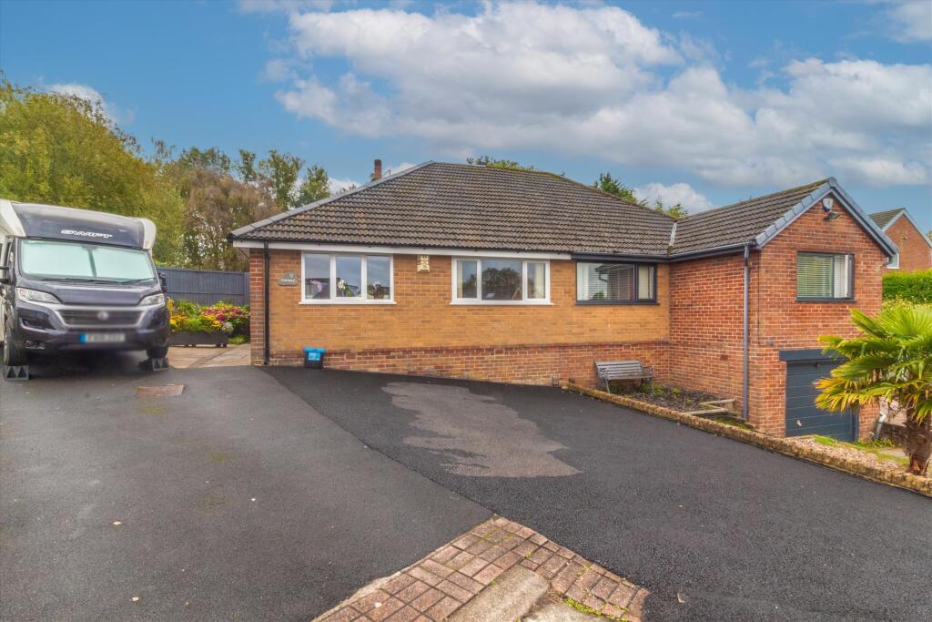 Main image of property: Foxdale Grove, Preston