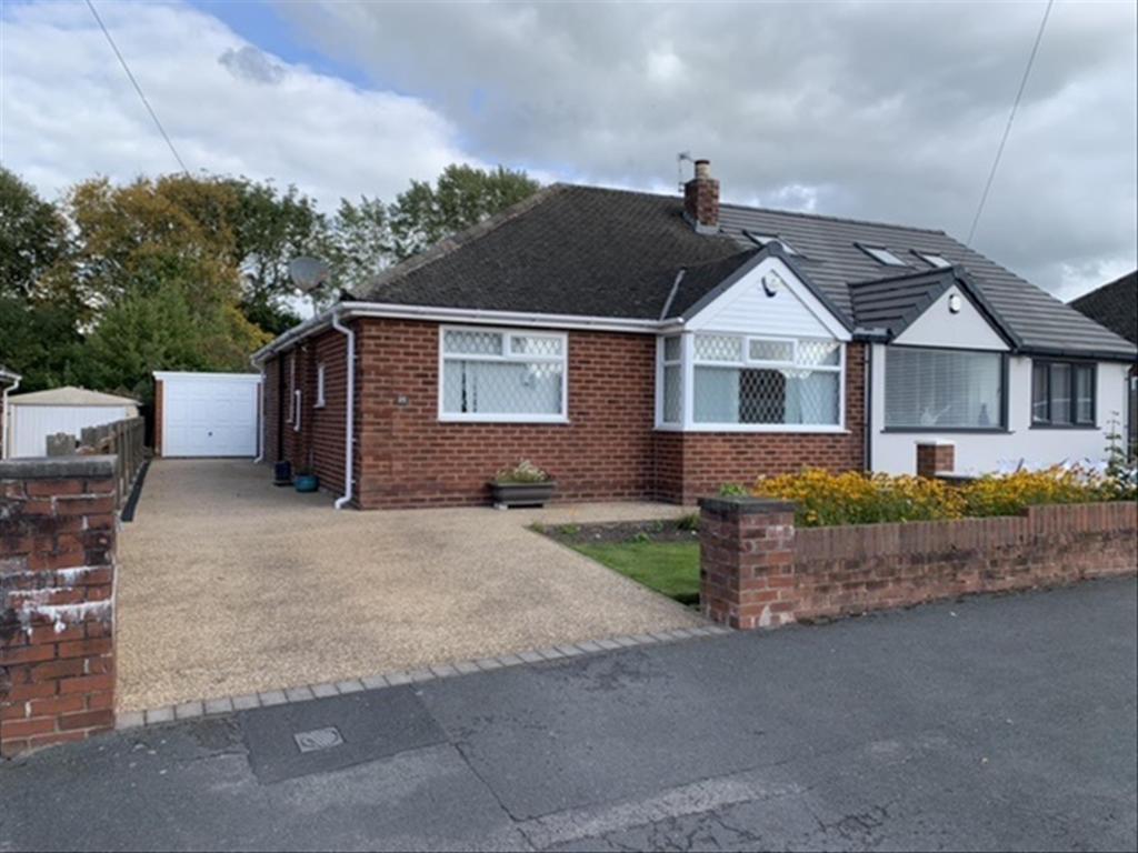 2 bedroom bungalow for sale in Sharoe Mount Avenue, Fulwood, Preston, PR2