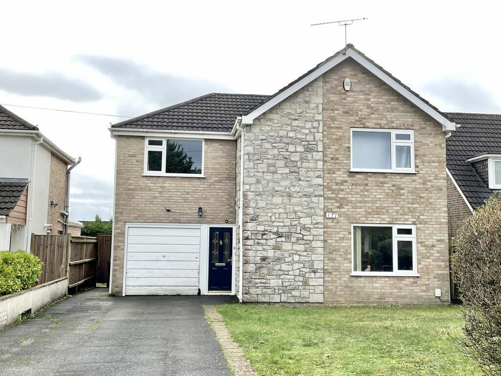 4 bedroom detached house for sale in West Way, Broadstone, BH18