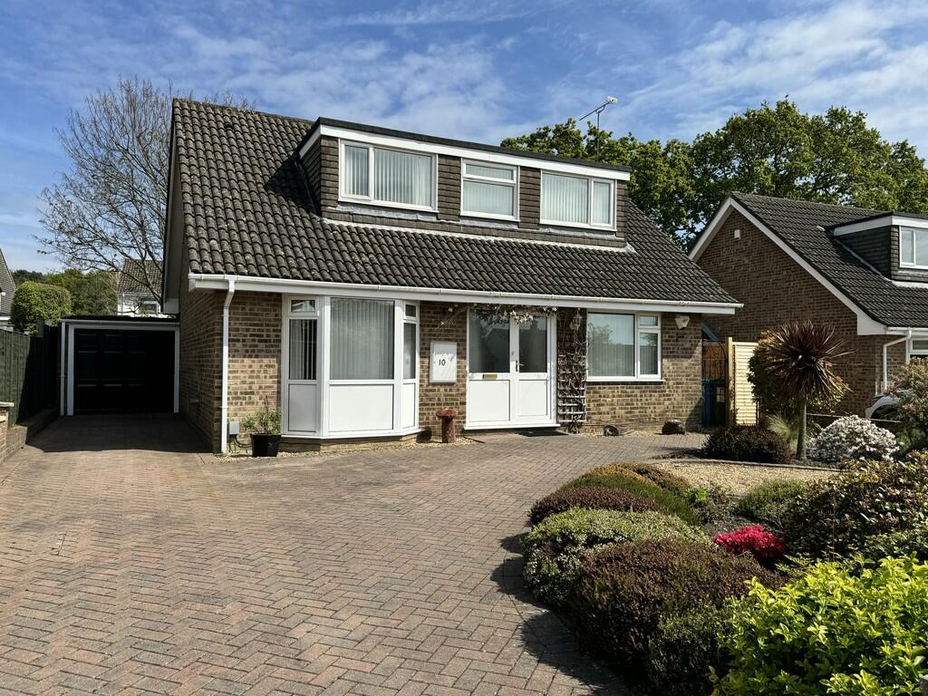 4 bedroom detached house for sale in Fontmell Road, Broadstone, BH18
