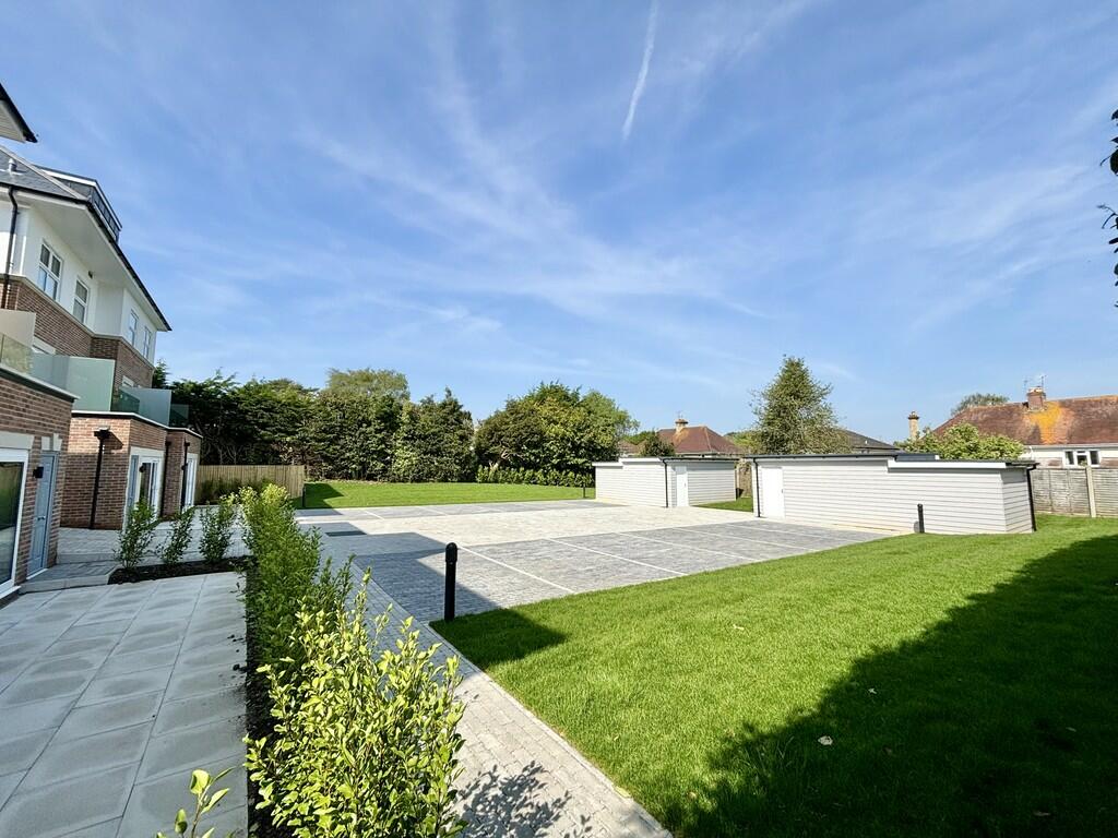 Additional property image - Upton Way, Broadstone