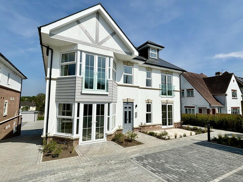 Additional property image - Upton Way, Broadstone