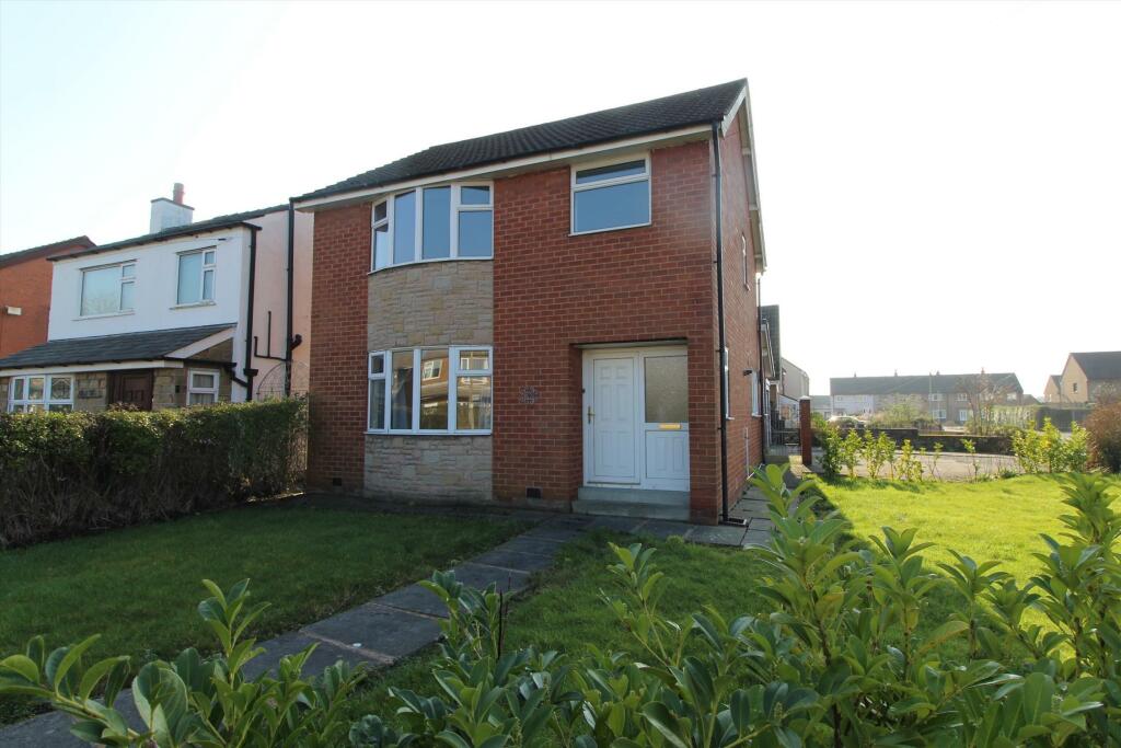 3 bedroom detached house for sale in Moss Lane, Garstang, Preston, PR3