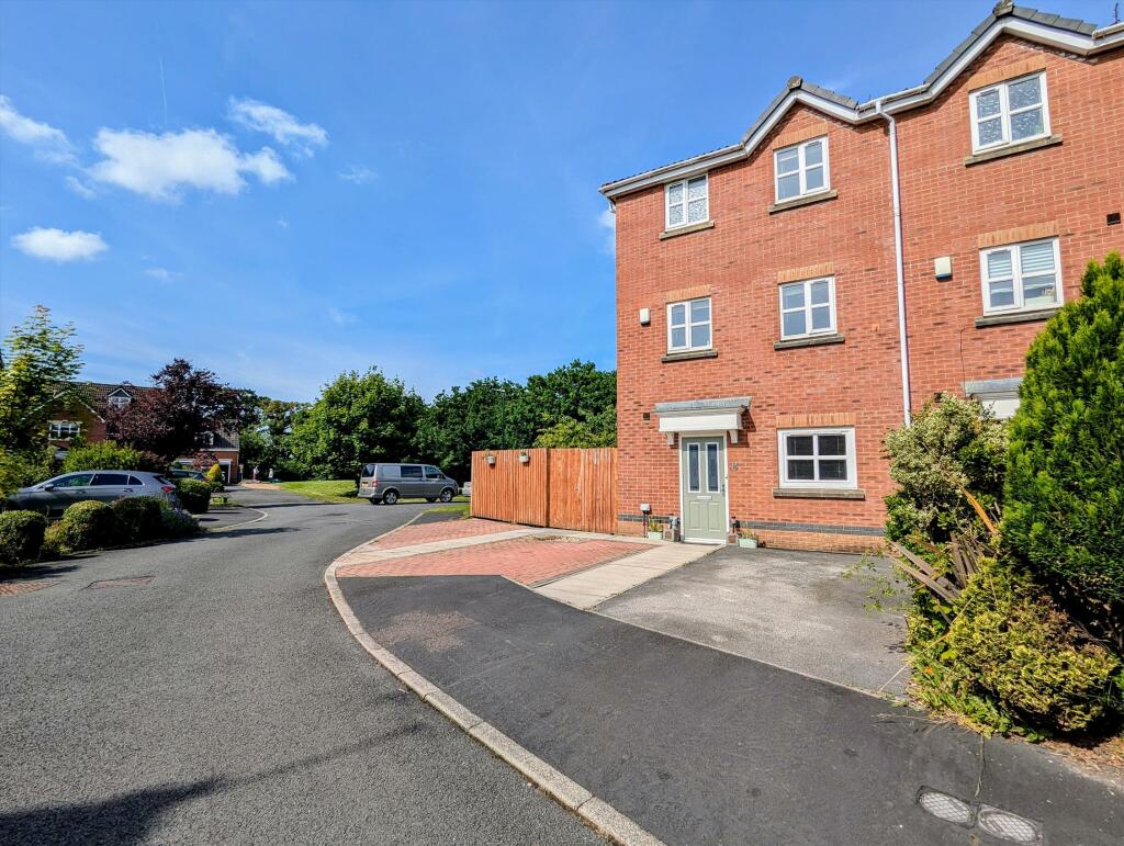 3 bedroom house for sale in Heald Croft, Garstang, Preston, PR3