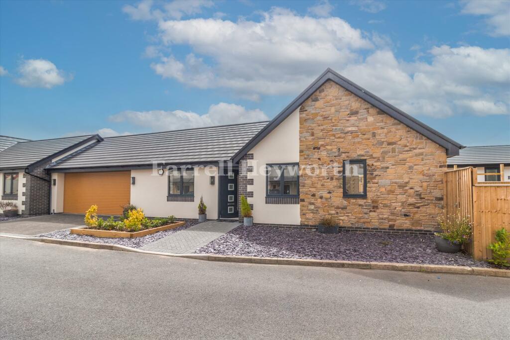 2 bedroom bungalow for sale in Beech Close, Claughton On Brock, Preston