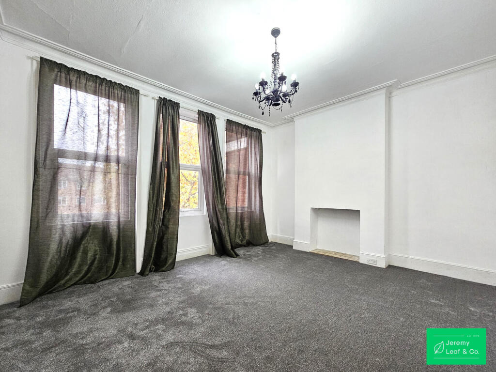 Main image of property: High Road, East Finchley