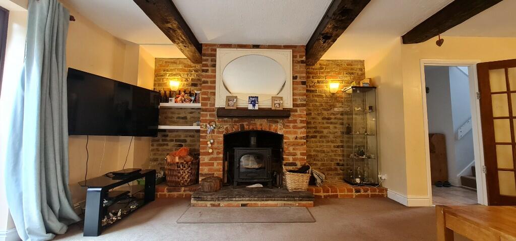 Additional property image - Billericay, Essex, CM11