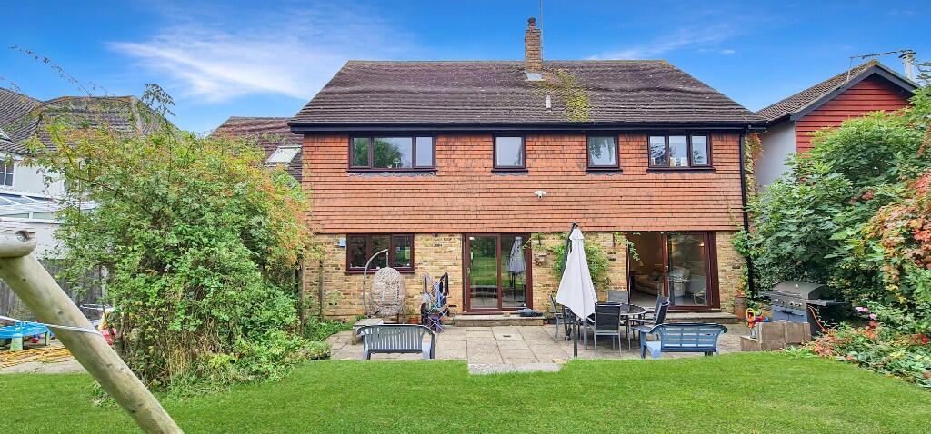 Additional property image - Billericay, Essex, CM11