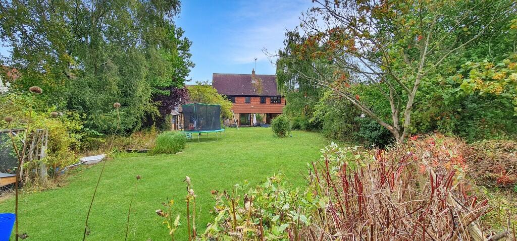 Additional property image - Billericay, Essex, CM11