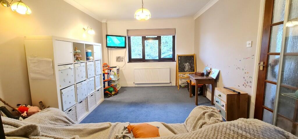 Additional property image - Billericay, Essex, CM11