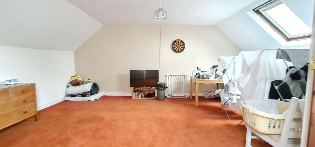 Additional property image - Billericay, Essex, CM11