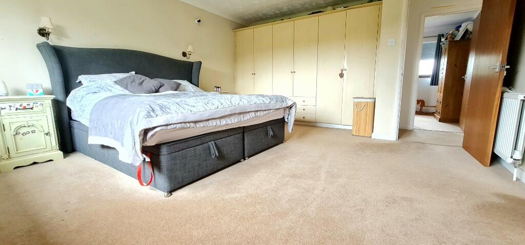 Additional property image - Billericay, Essex, CM11