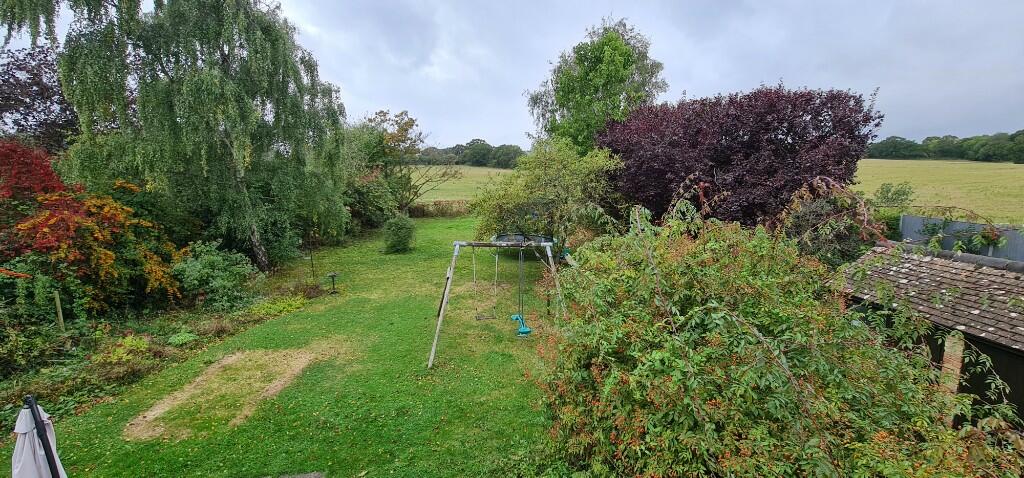 Additional property image - Billericay, Essex, CM11