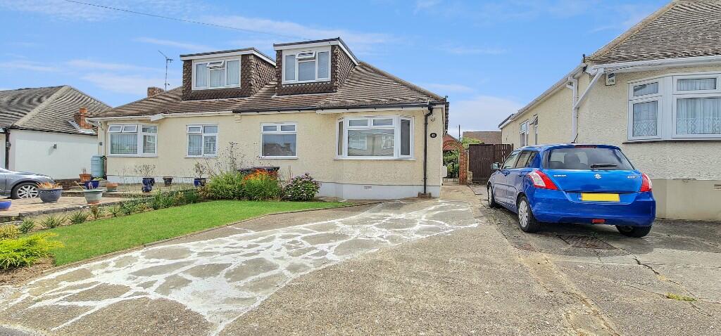 Main image of property: Rayleigh, Essex, SS6