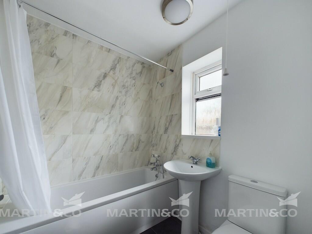 Queensberry Road, Intake Rentaros