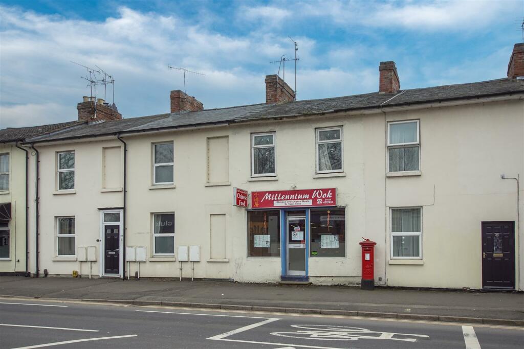 Main image of property: Emscote Road, Warwick