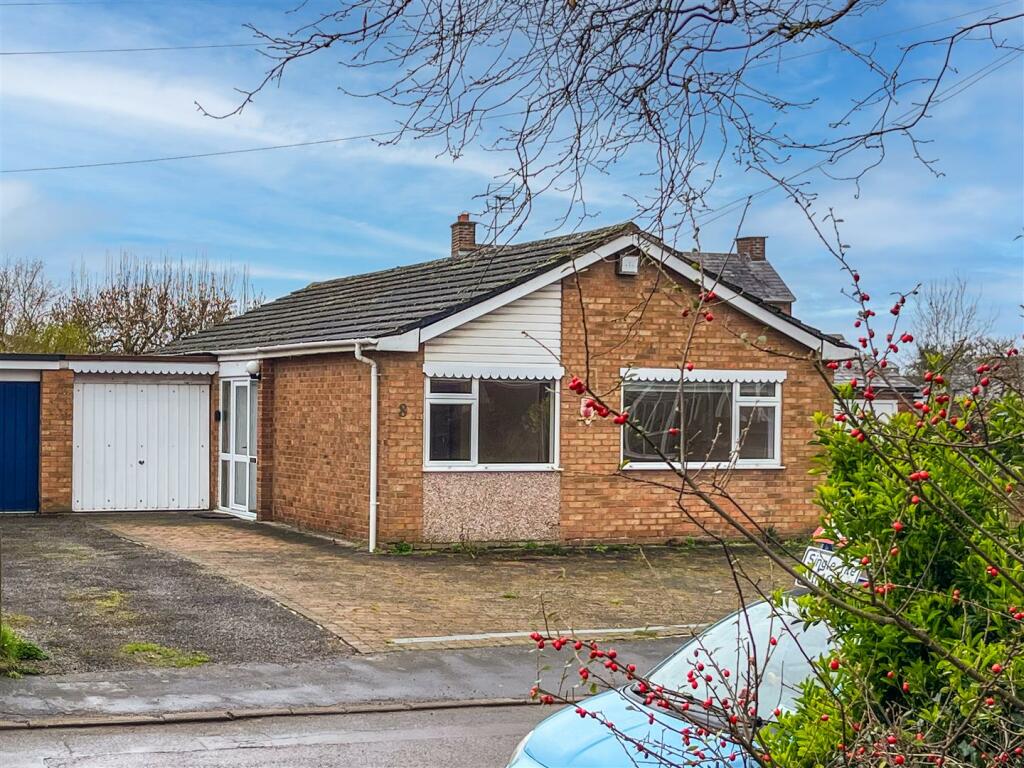 Main image of property: Lewis Road, Radford Semele, Leamington Spa