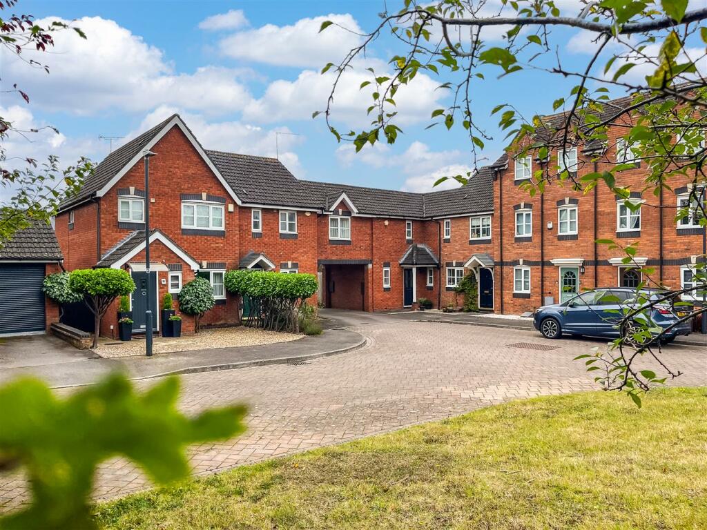 Main image of property: Falstaff Grove, Heathcote, Warwick