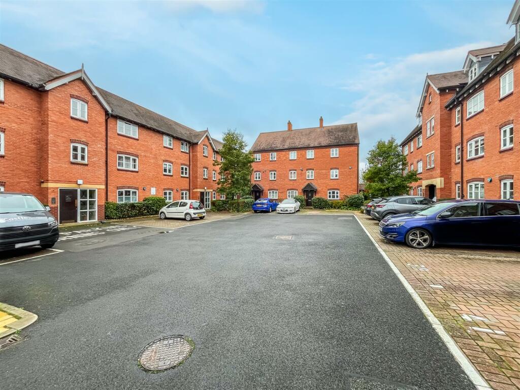 Additional property image - Martinique Square, Bowling Green Street, Warwick