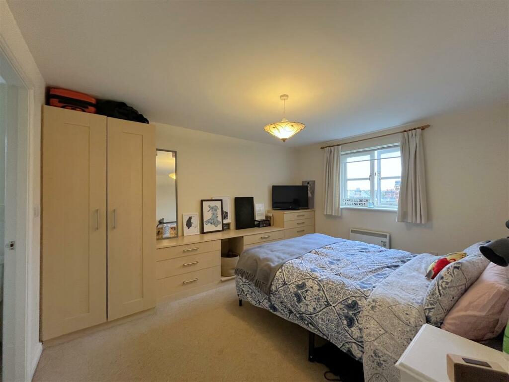 Additional property image - Martinique Square, Bowling Green Street, Warwick