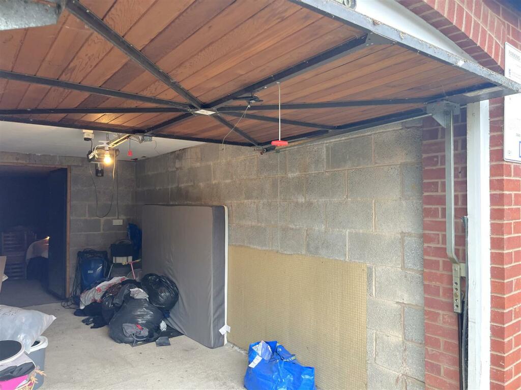 Additional property image - Martinique Square, Bowling Green Street, Warwick