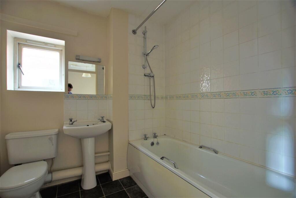 Additional property image - Mollington Grove, Hatton Park, Warwick